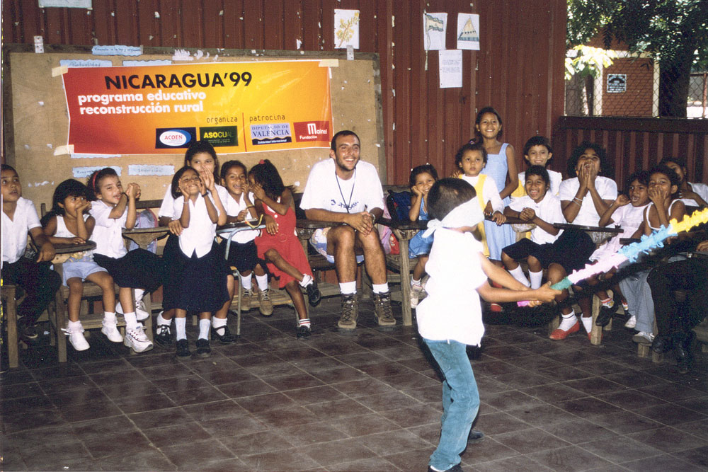 One of Mainel’s first education projects in Nicaragua.