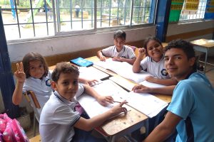 Estudiantes participantes en el modelo Iwoka